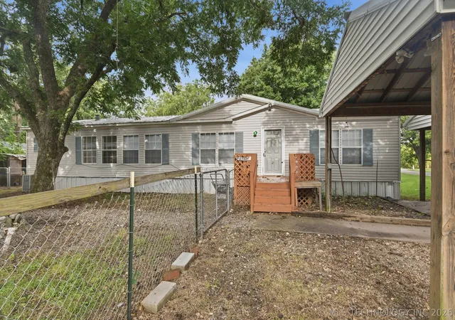 1st image of 4 Tooker Pt, Salina, OK 74365 | MLS# 2626326