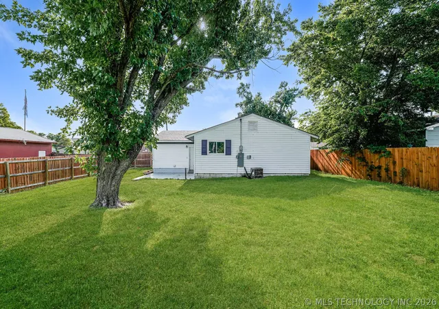 Photo 20 of Single family home for sale at 44 S 200th East Ave, Tulsa, OK 74108 | MLS# 2626141 | Listing updated on 2026-08-27