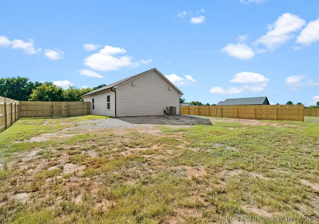 Photo 3 of Single family home for sale at 95 Aspen Cir, Wilson, OK 73463 | MLS# 2626323 | Listing updated on 2026-07-18