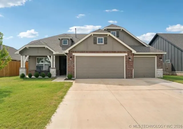 Homes for sale in Bixby, OK | 3780 E 144th Pl S, Bixby, OK 74008 | MLS# 2626382