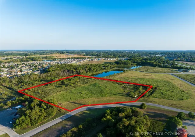 2nd image of 5 S 272nd Eastavenue, Coweta, OK 74429 | MLS# 2626247