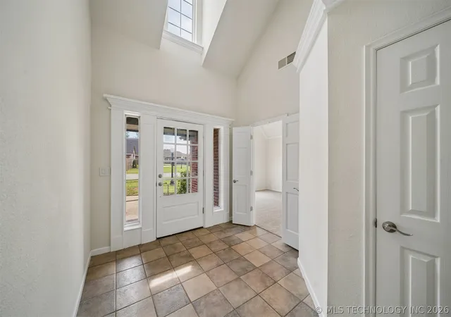 4th image of 10731 E 142Nd Pl, Collinsville, OK 74021 | MLS# 2626317