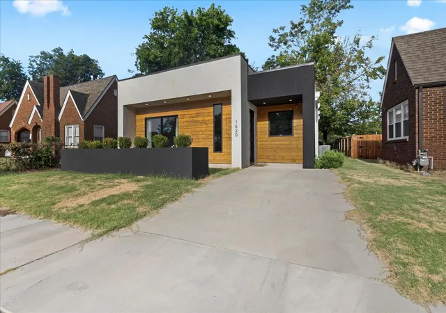 Photo 2 of Single family home for sale at 1620 Boston Ave, Tulsa, OK 74106 | MLS# 2626403 | Listing updated on 2026-10-08