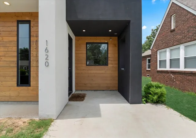 Photo 3 of Single family home for sale at 1620 Boston Ave, Tulsa, OK 74106 | MLS# 2626403 | Listing updated on 2026-08-20