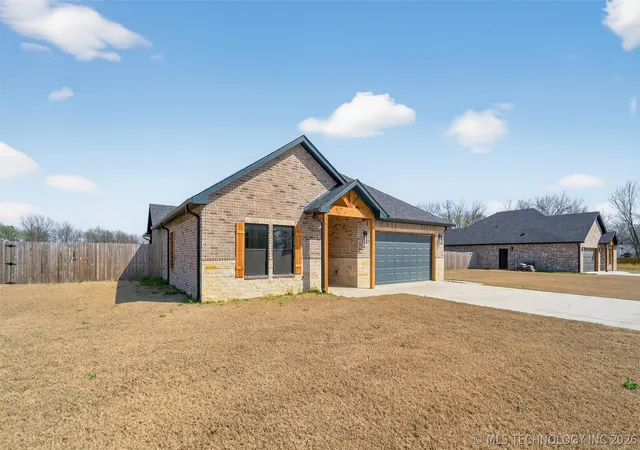 Photo 2 of Single family home for sale at 207 Lindsey Ave, Adair, OK 74330 | MLS# 2626427 | Listing updated on 2026-08-20