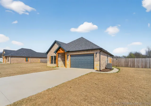 Photo 3 of Single family home for sale at 207 Lindsey Ave, Adair, OK 74330 | MLS# 2626427 | Listing updated on 2026-08-20