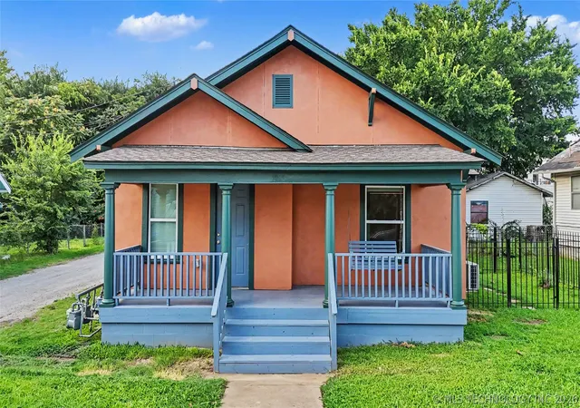 3rd image of 2015 E 2Nd St, Tulsa, OK 74104 | MLS# 2626431