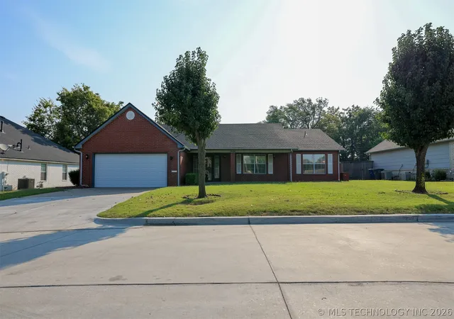 Photo 1 of Single family home for sale at 1601 N Detroit Ave, Tulsa, OK 74106 | MLS# 2626182 | Listing updated on 2026-08-20