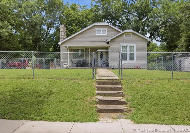 2nd image of 311 N Miller St, Vinita, OK 74301 | MLS# 2626440