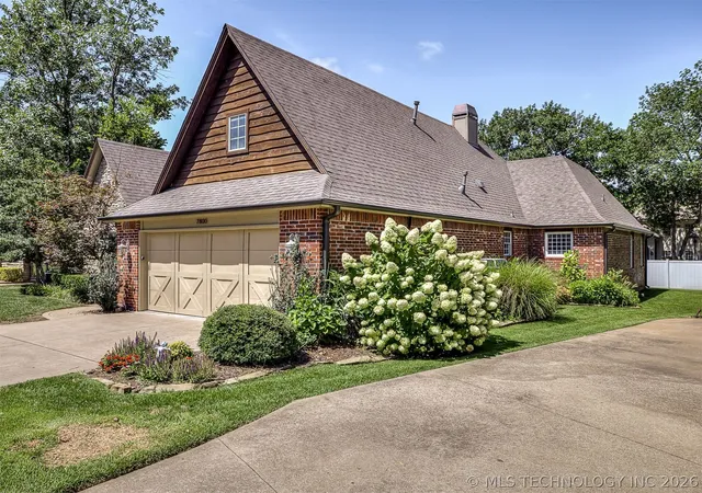 Photo 2 of Single family home for sale at 7800 E Galveston St, Broken Arrow, OK 74014 | MLS# 2626435 | Listing updated on 2026-08-28