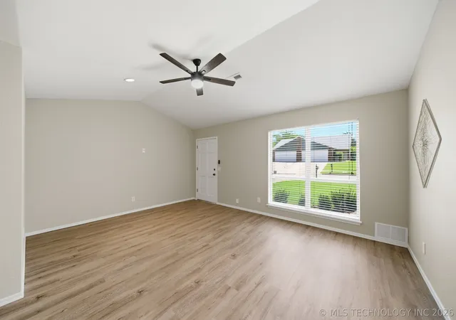 Photo 3 of Single family home for sale at 11118 S Date St, Jenks, OK 74037 | MLS# 2625766 | Listing updated on 2026-08-28