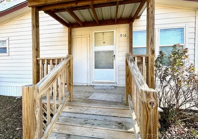 Photo 3 of Sale Pending at 916 Bailey St Se, Ardmore, OK 73401 | MLS# 2626465 | Listing updated on 2026-08-20