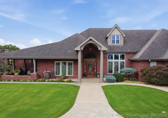 3rd image of 2372 Fox St, Tahlequah, OK 74464 | MLS# 2626478