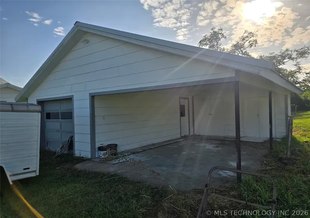 3rd image of 2000 4Th St, Pawnee, OK 74058 | MLS# 2626506