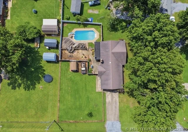 Photo 3 of Single family home for sale at 25 Village Cir, Pryor, OK 74361 | MLS# 2626519 | Listing updated on 2026-08-20
