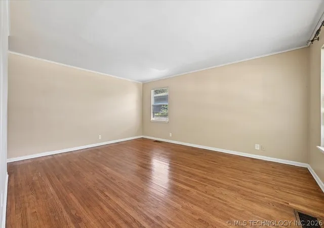 4th image of 1609 E 55Th Pl, Tulsa, OK 74105 | MLS# 2626183