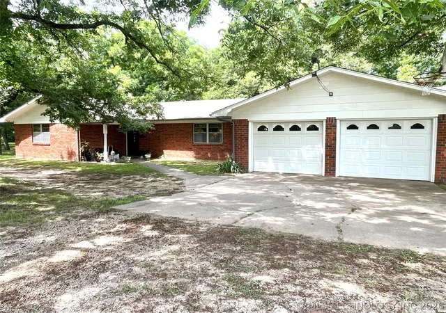3rd image of 109866 S 4155 Rd, Checotah, OK 74426 | MLS# 2626578
