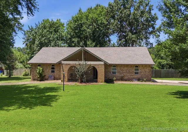 1st image of 8912 S 200th Eastavenue, Broken Arrow, OK 74014 | MLS# 2622909
