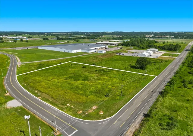 Photo 1 of Land for sale at 1000 Moccasin Ave, Tahlequah, OK 74464 | MLS# 2626499 | Listing updated on 2026-08-20