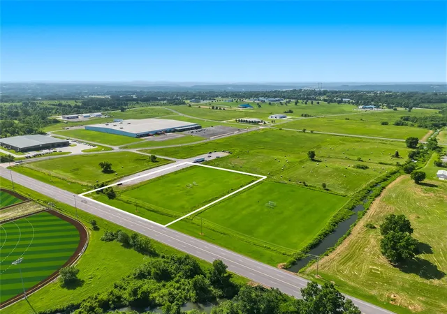 Photo 1 of Land for sale at 1047 W Allen Rd, Tahlequah, OK 74464 | MLS# 2626470 | Listing updated on 2026-08-20