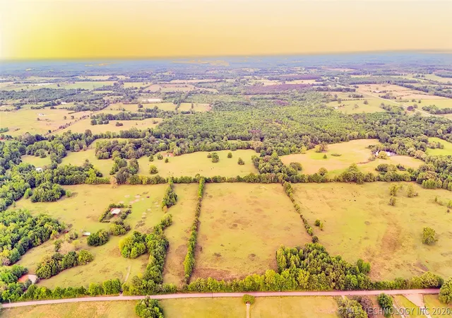 3rd image of 8 Ironstob Rd, Idabel, OK 74745 | MLS# 2626624