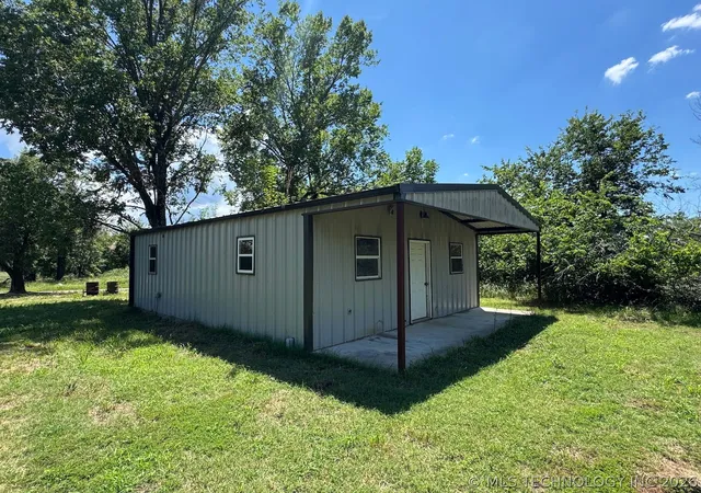 Photo 2 of Single family home for sale at 1921 Jones Crk, Mc Alester, OK 74501 | MLS# 2626669 | Listing updated on 2026-09-18