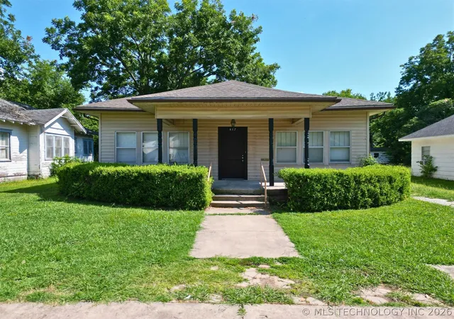 1st image of 817 E 15th, Ada, OK 74820 | MLS# 2625295