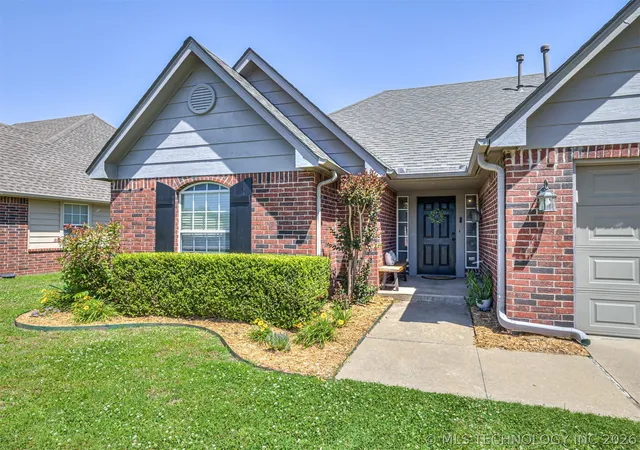 52nd image of 2012 E Princeton St, Broken Arrow, OK 74012 | MLS# 2626321