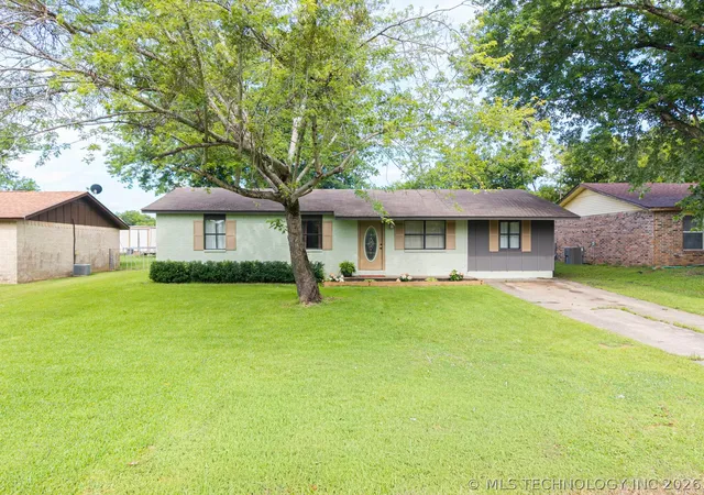 3rd image of 310 Grove, Poteau, OK 74953 | MLS# 2623915