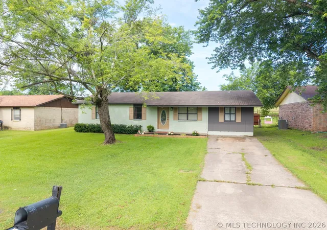 4th image of 310 Grove, Poteau, OK 74953 | MLS# 2623915