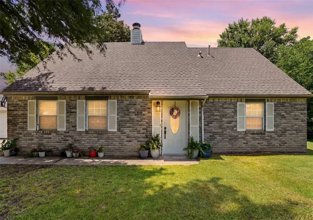 1st image of 1502 N 3rd Ave, Warner, OK 74469 | MLS# 2626745