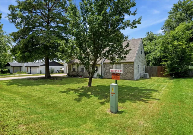Photo 4 of Single family home for sale at 1502 N 3rd Avenue, Warner, OK 74469 | MLS# 2626745 | Listing updated on 2026-07-22