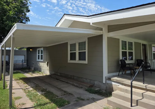Photo 2 of Single family home for sale at 530 S Wheeling Ave, Tulsa, OK 74104 | MLS# 2626792 | Listing updated on 2026-08-27
