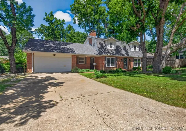 Photo 3 of Single family home for sale at 2612 Se Quail Pl, Bartlesville, OK 74006 | MLS# 2626657 | Listing updated on 2026-08-21