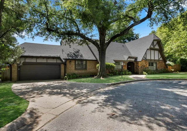 Photo 2 of Single family home for sale at 3115 S Delaware Pl, Tulsa, OK 74105 | MLS# 2626778 | Listing updated on 2026-07-22