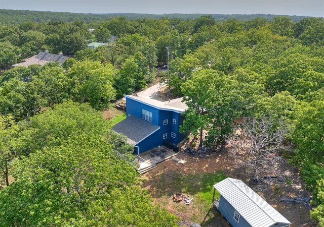 2nd image of 387 Holiday Hills Rd, Eufaula, OK 74432 | MLS# 2626164