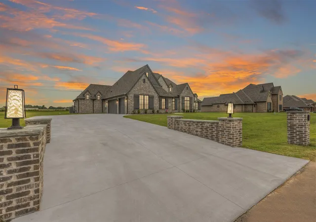 Photo 1 of Sale Pending at 16505 S 4th Eastavenue, Glenpool, OK 74033 | MLS# 2626811 | Listing updated on 2026-08-20