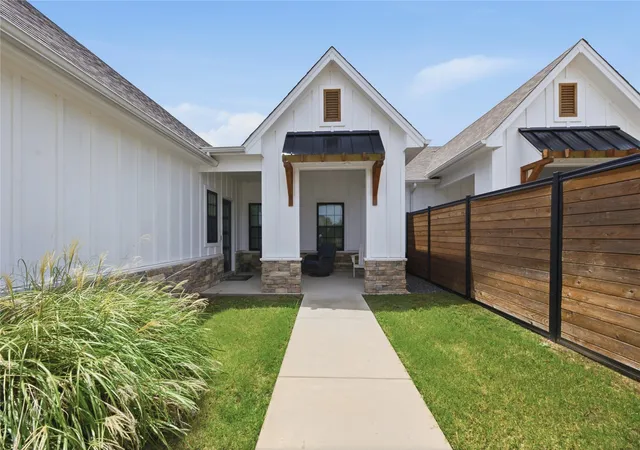 2nd image of 1939 W Imperial Pl, Broken Arrow, OK 74011 | MLS# 2626884