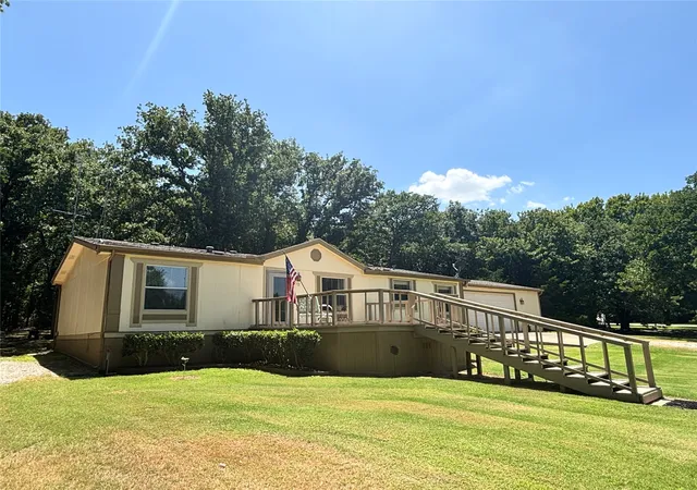 2nd image of 72 Golf Club Dr, Burneyville, OK 73430 | MLS# 2626891