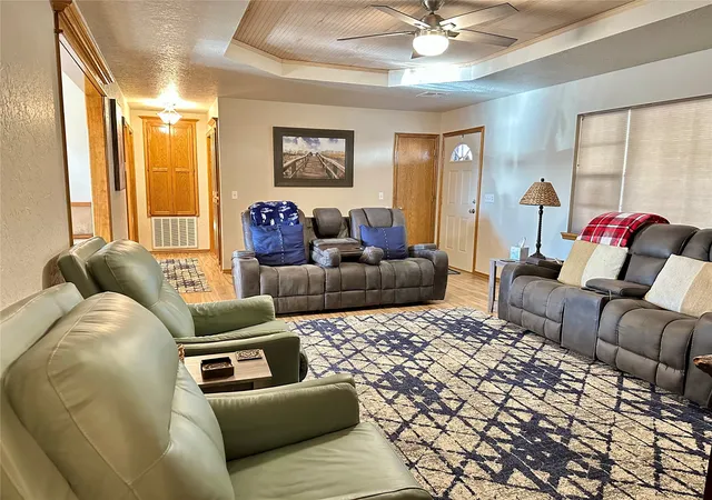 4th image of 2332 Sioux Dr, Sulphur, OK 73086 | MLS# 2626892
