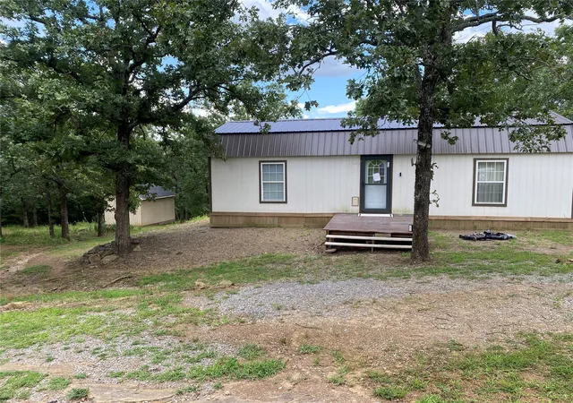 Photo 1 of Sale Pending at 609 Murphy Dr, Canadian, OK 74425 | MLS# 2626937 | Listing updated on 2026-08-23