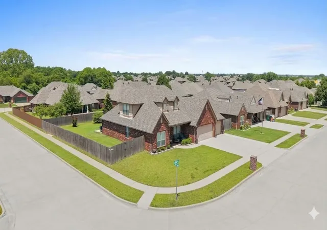 Homes for sale in Owasso, OK | 11102 N 133rd Eastavenue, Owasso, OK 74055 | MLS# 2626583