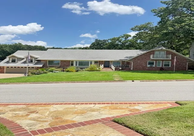Photo 1 of Single family home for sale at 7439 S Knoxville Ave, Tulsa, OK 74136 | MLS# 2626993 | Listing updated on 2026-08-27