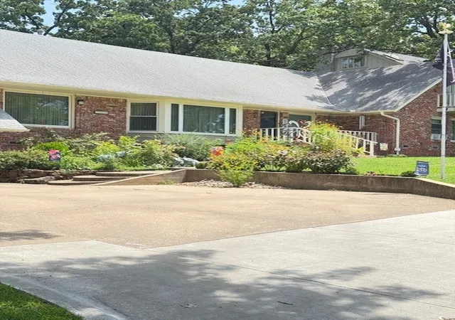 Photo 3 of Single family home for sale at 7439 S Knoxville Ave, Tulsa, OK 74136 | MLS# 2626993 | Listing updated on 2026-08-27