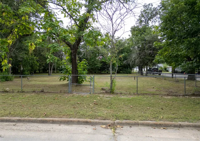 1st image of 575 Ash St, Wilson, OK 73463 | MLS# 2627061