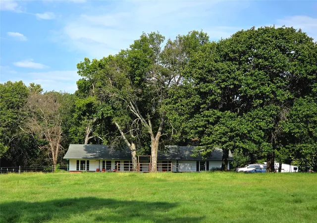 1st image of 1719 N 439, Pryor, OK 74361 | MLS# 2627071