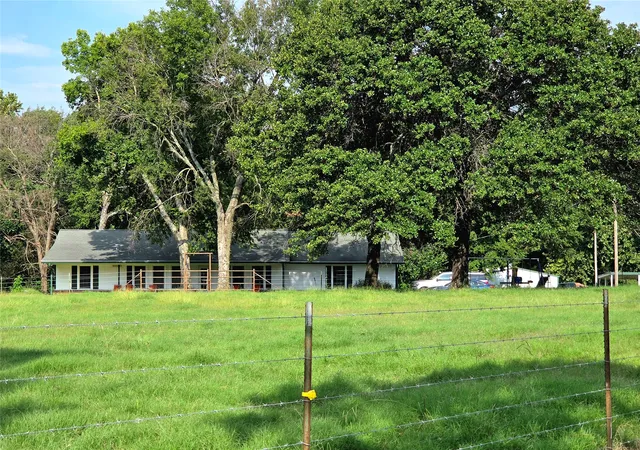 2nd image of 1719 N 439, Pryor, OK 74361 | MLS# 2627071