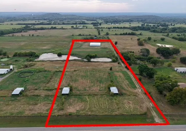 Land for sale at 23375 Highway 52, Henryetta, OK 74437 | MLS# 2627072