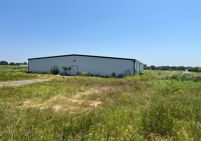Photo 2 of Land for sale at 23375 Highway 52, Henryetta, OK 74437 | MLS# 2627072 | Listing updated on 2026-08-20