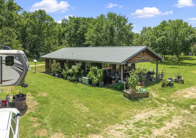 3rd image of 2474 S Log Cabin, Tishomingo, OK 73460 | MLS# 2627093